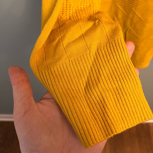 NWT Abstract Sweater - Picture 3 of 6